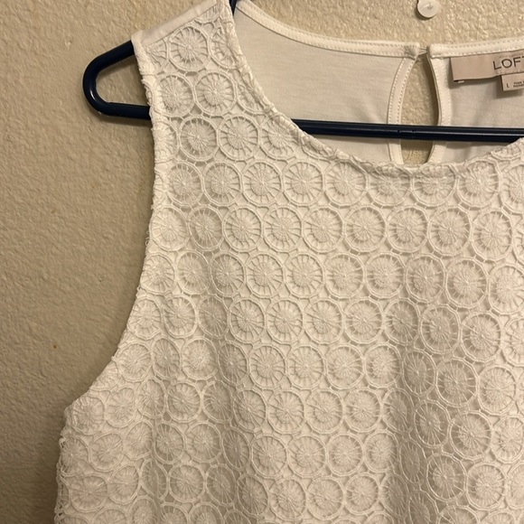 Loft Women White Lace Overlay Sleeveless Tank Size Large - Picture 4 of 6